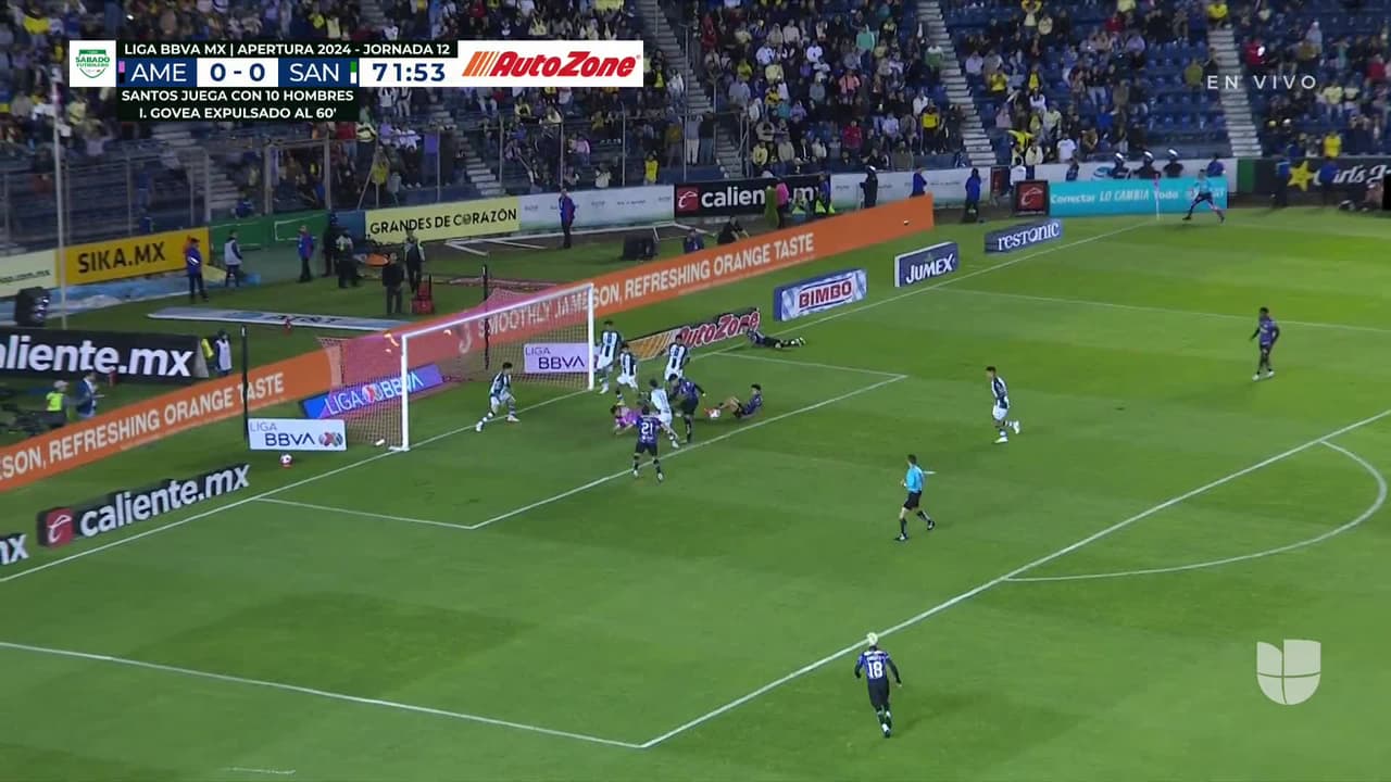 ¡TIRO ATAJADO! disparo por Kevin Álvarez.