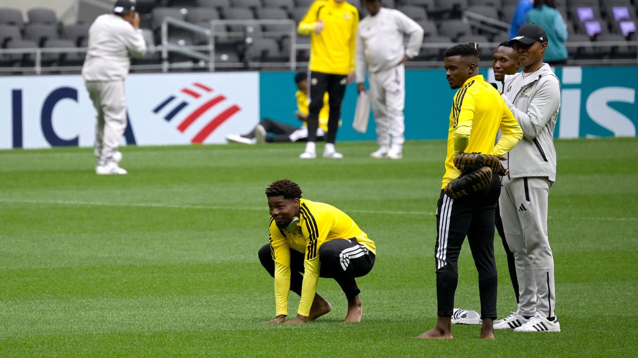 El ritual de Sudáfrica al reconocer la cancha del Estadio Ciudad de México