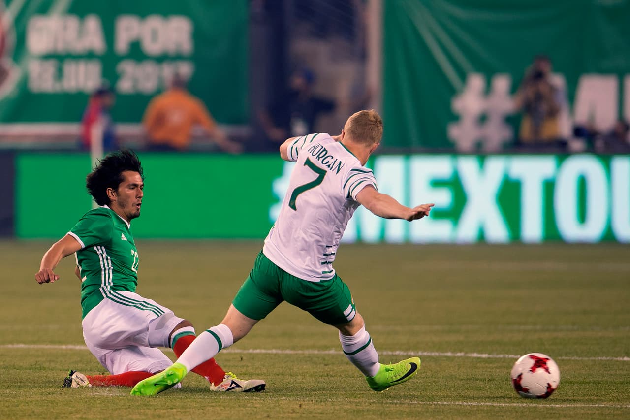 Un error de Oswaldo Alanís al minuto 76 permitió el únicó gol de Irlanda, obra de Stephen Gleeson.
