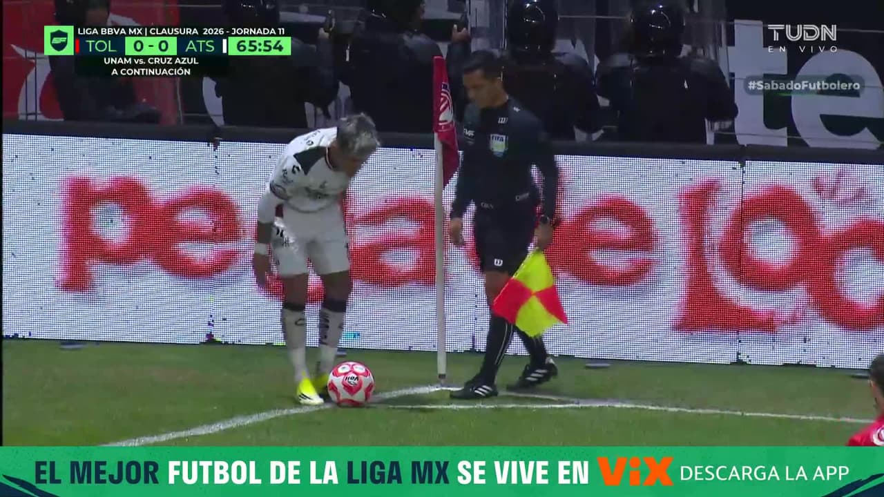 ¡SE LE NIEGA EL GOL AL ATLAS! ¡Los Rojinegros la tuvieron dentro del área pero el disparo se fue apenas por encima!