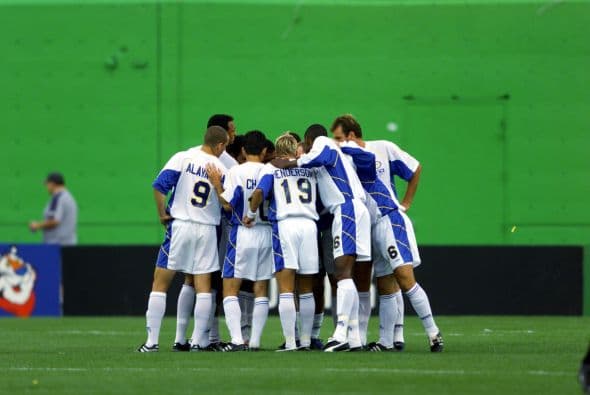 Desafortunadamente, en 2001 la MLS tuvo su primera contracción. Miami Fusion que había sido subcampeón en 2000 de la U.S. Open Cup y primero de la Conferencia del Este en 2001, fue uno de los equipos que desapareció.