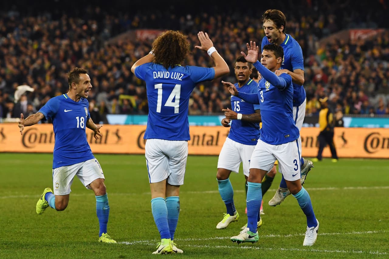 Quinto gol para el defensa del Paris Saint-Germain con la selección de Brasil.