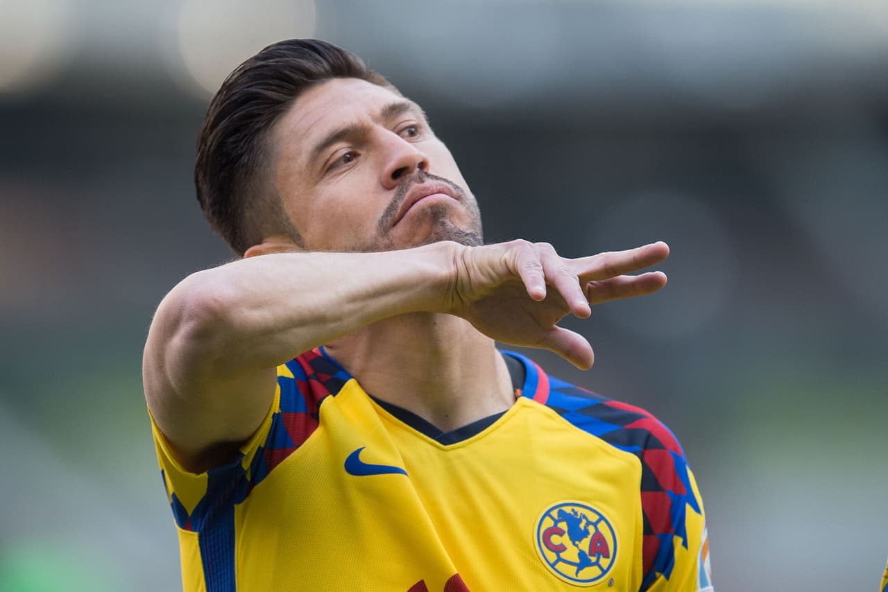 El delantero americanista pudo sacarse la espinita al minuto 13 tras marcar el primer gol del encuentro.