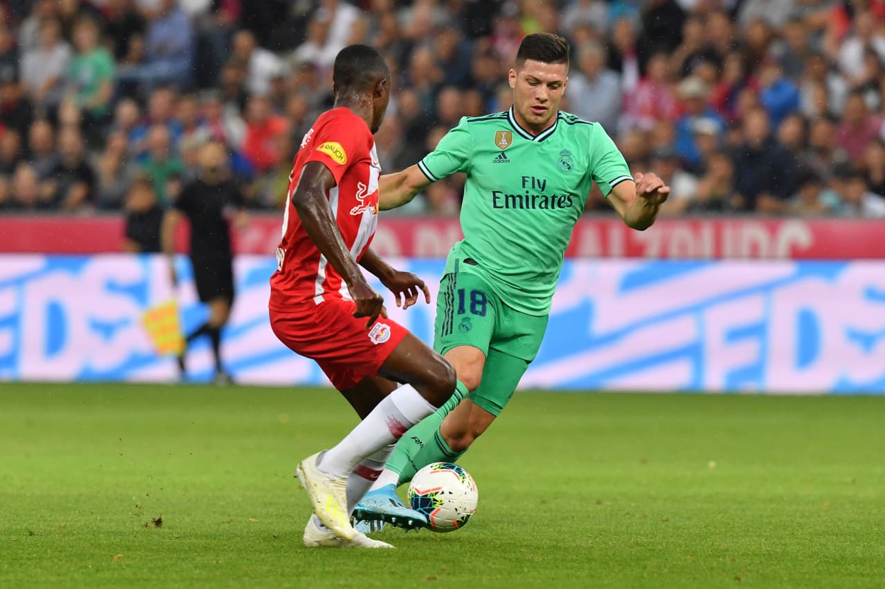 Luka Jovic volvió de la lesión y tuvo un buen desempeño. Rozó el gol con un disparo cruzado de pierna izquierda.