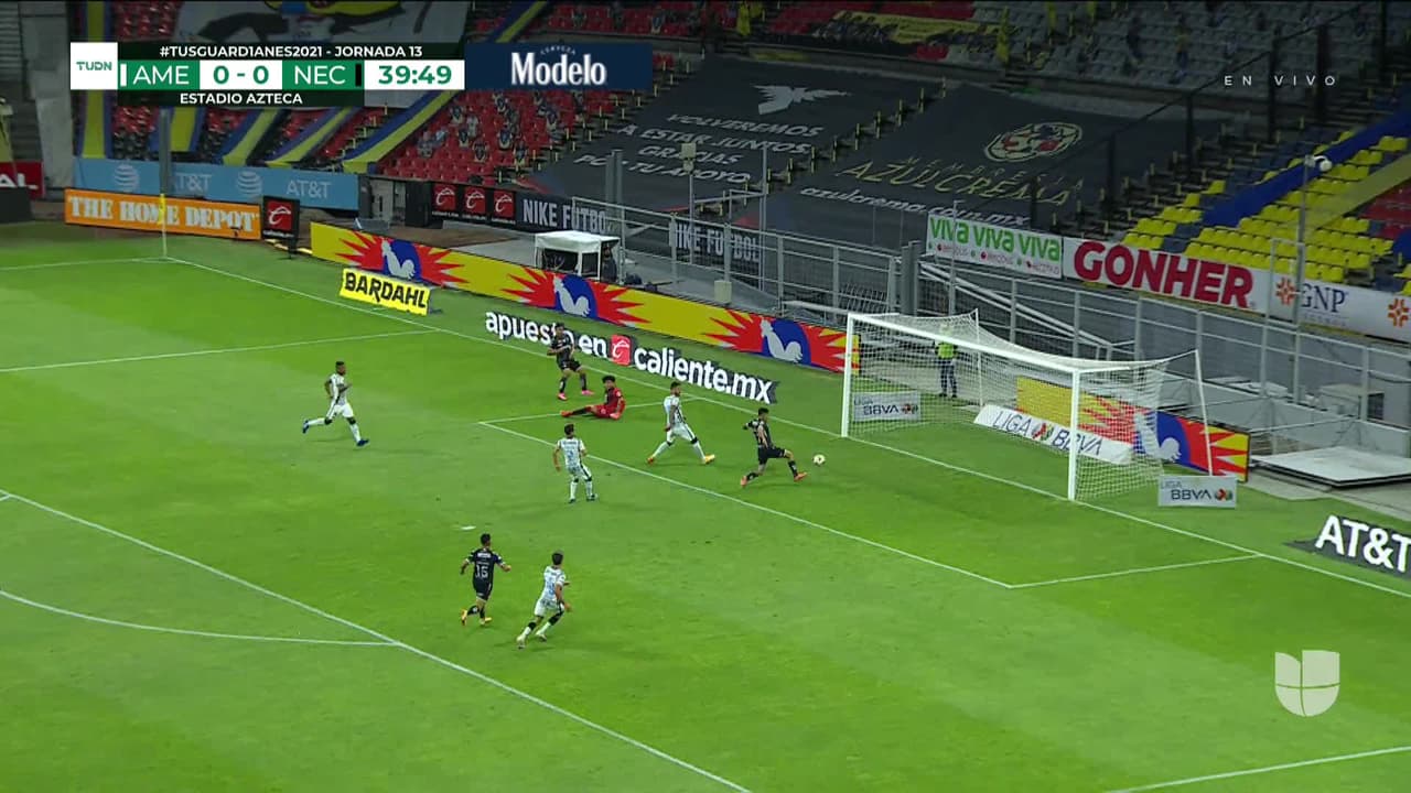 ¡GOOOL! Martín Barragán anota para Necaxa.