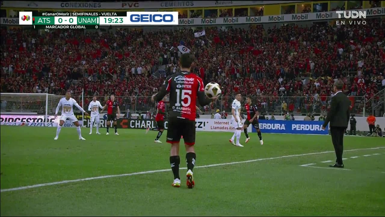 ¡TIRO ATAJADO! disparo por Jairo Torres.