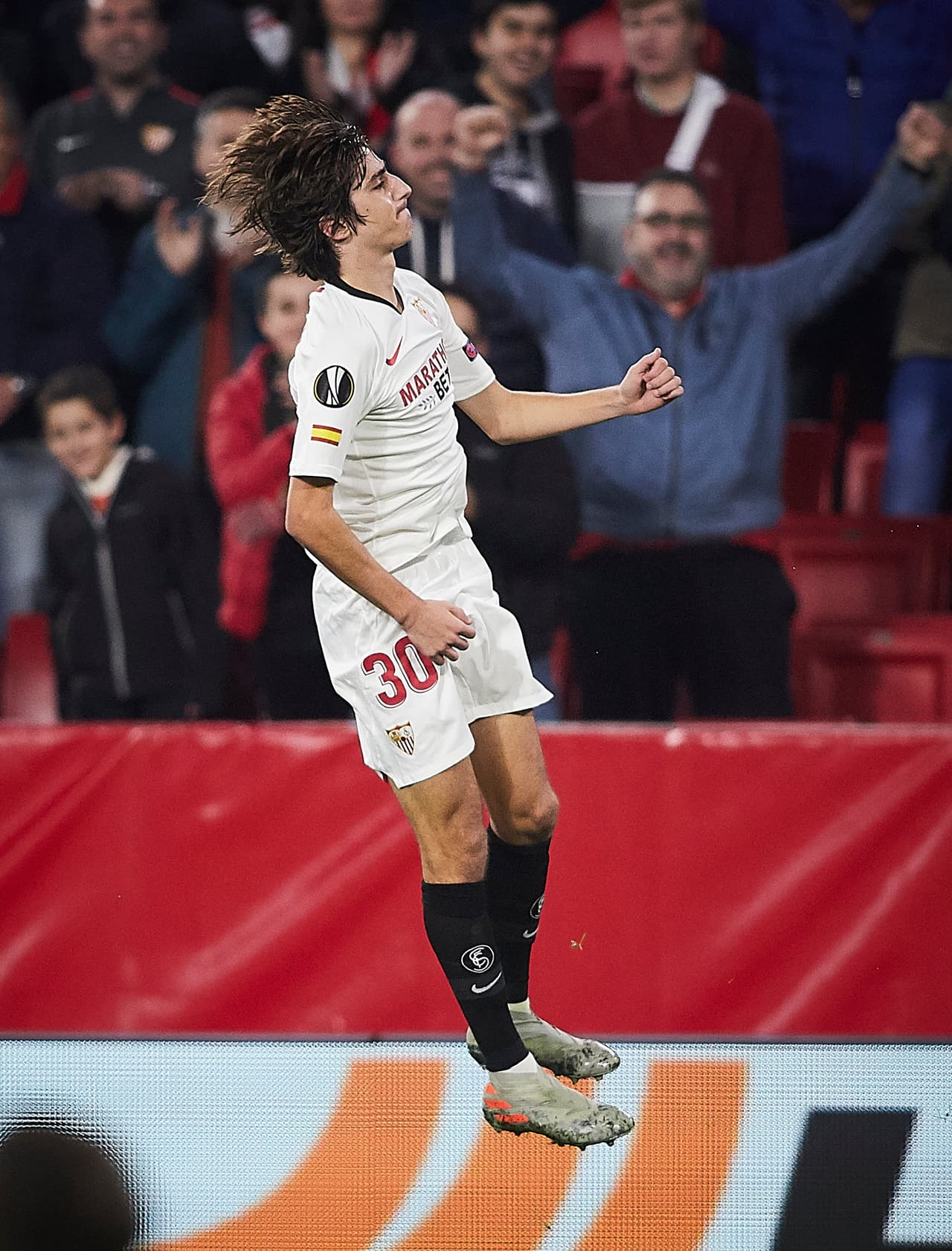 Salvatierra (61’) y Dabour (92’) marcaron los goles para pensar en la siguiente ronda de la UEFA Europa League.