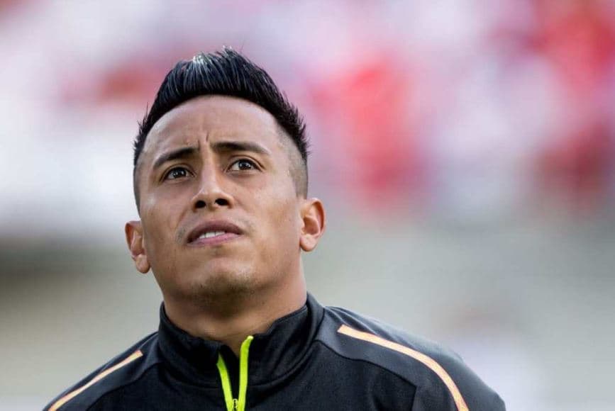 Pachuca registra a Christian Cueva como refuerzo