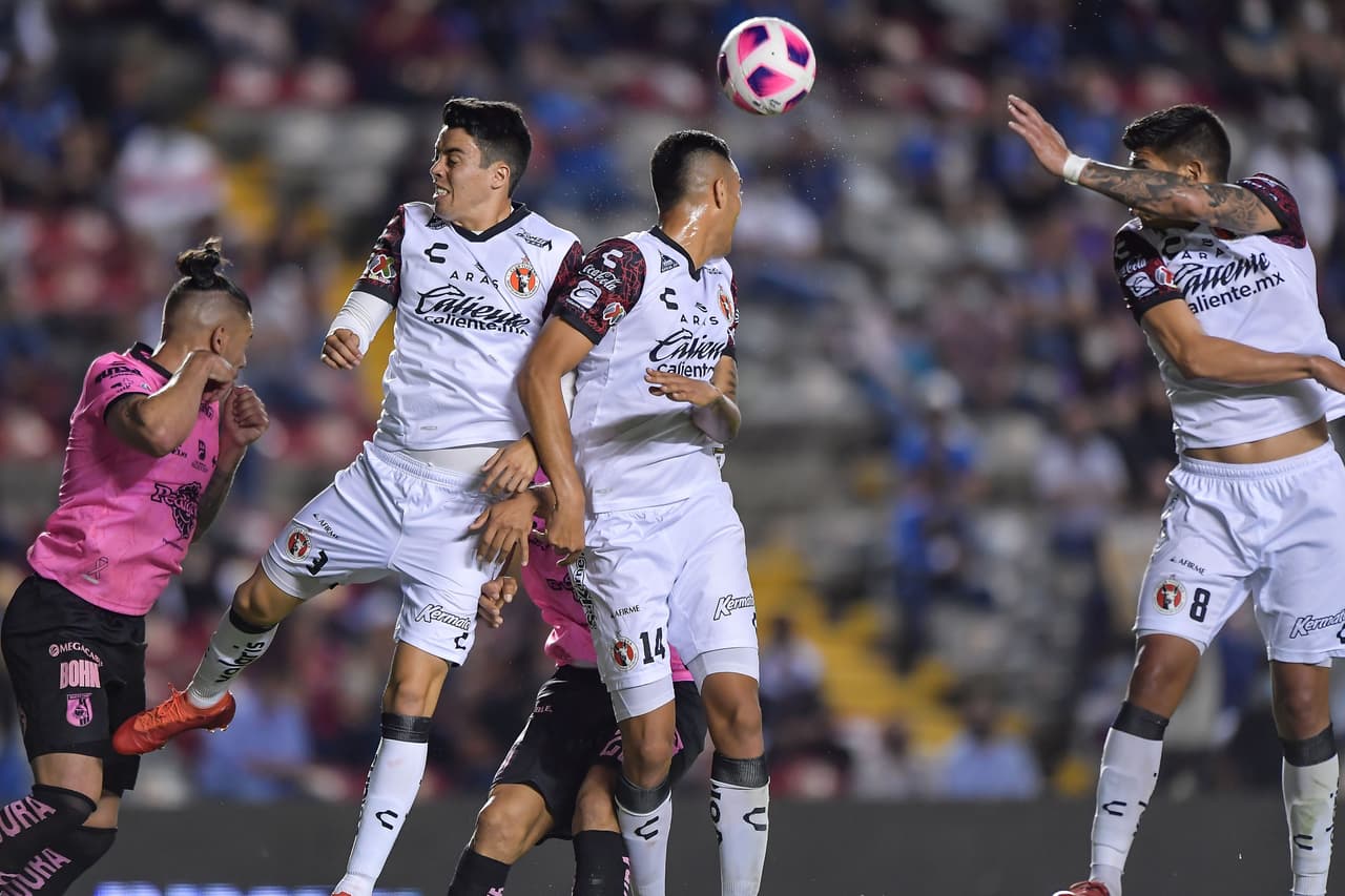 Kevin Ramírez no deja que Tijuna se lleve los puntos de visita y anota el tanto del empate 1-1.