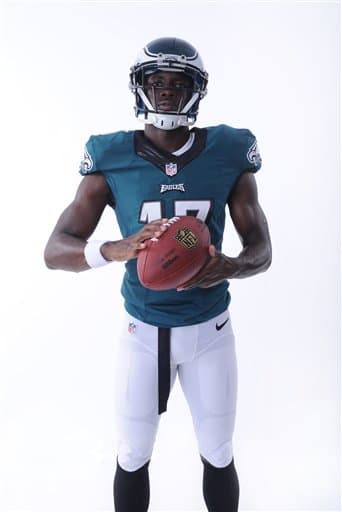 Mira las imágenes dentro y fuera del campo del nigeriano WR, selección de los Eagles, Nelson Agholor (AP-NFL).