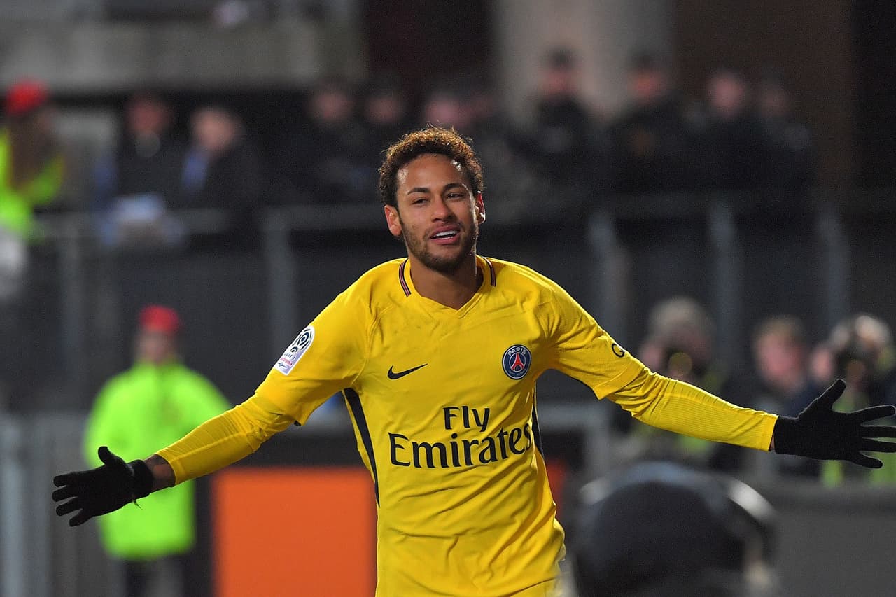 Neymar, una vez más, lidera al PSG en goleada de 4-1 sobre el Rennes