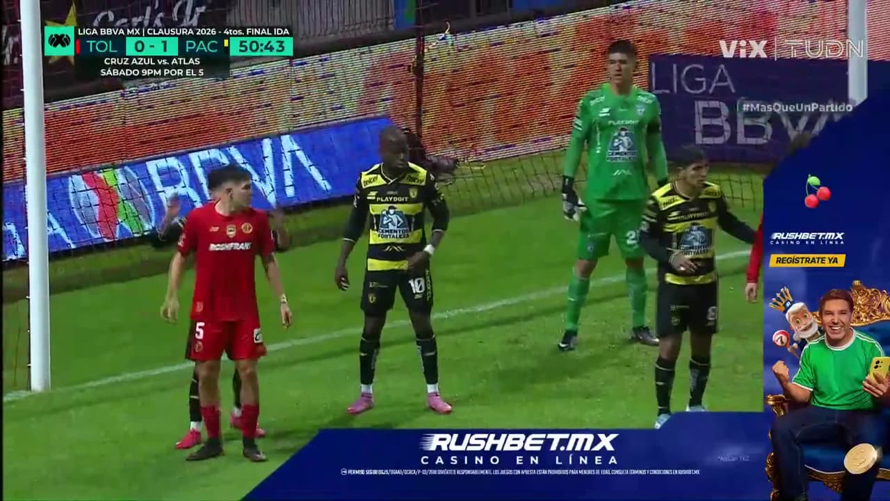 ¡PASÓ ROZANDO EL PALO! Desvían el disparo de Pavel Pérez y Pachuca se salva del empate