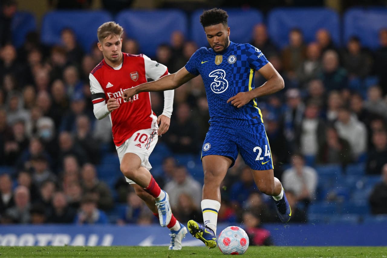 En otro juegazo el Arsenal ganó como visitante al Chelsea por 2-4.