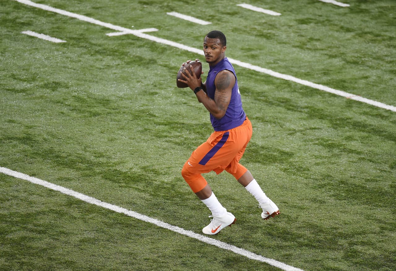 Deshaun Watson: Si Tom Brady llega a seis títulos, voy por siete