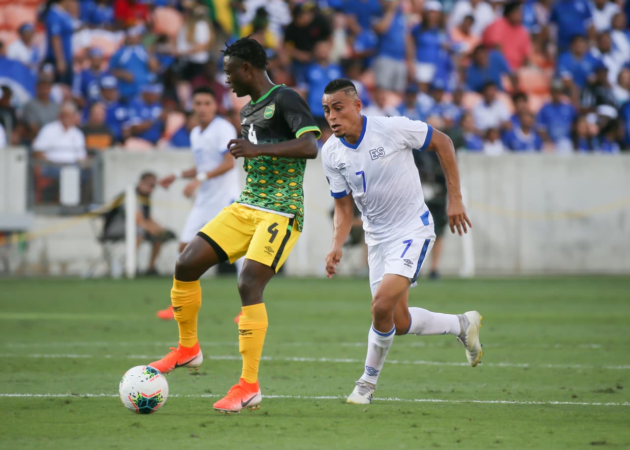 Conforme transcurría el duelo ambos conjunto lucían cómodos y ninguno estaba presionado por obtener la victoria. Así, firmaron el empate sin goles.