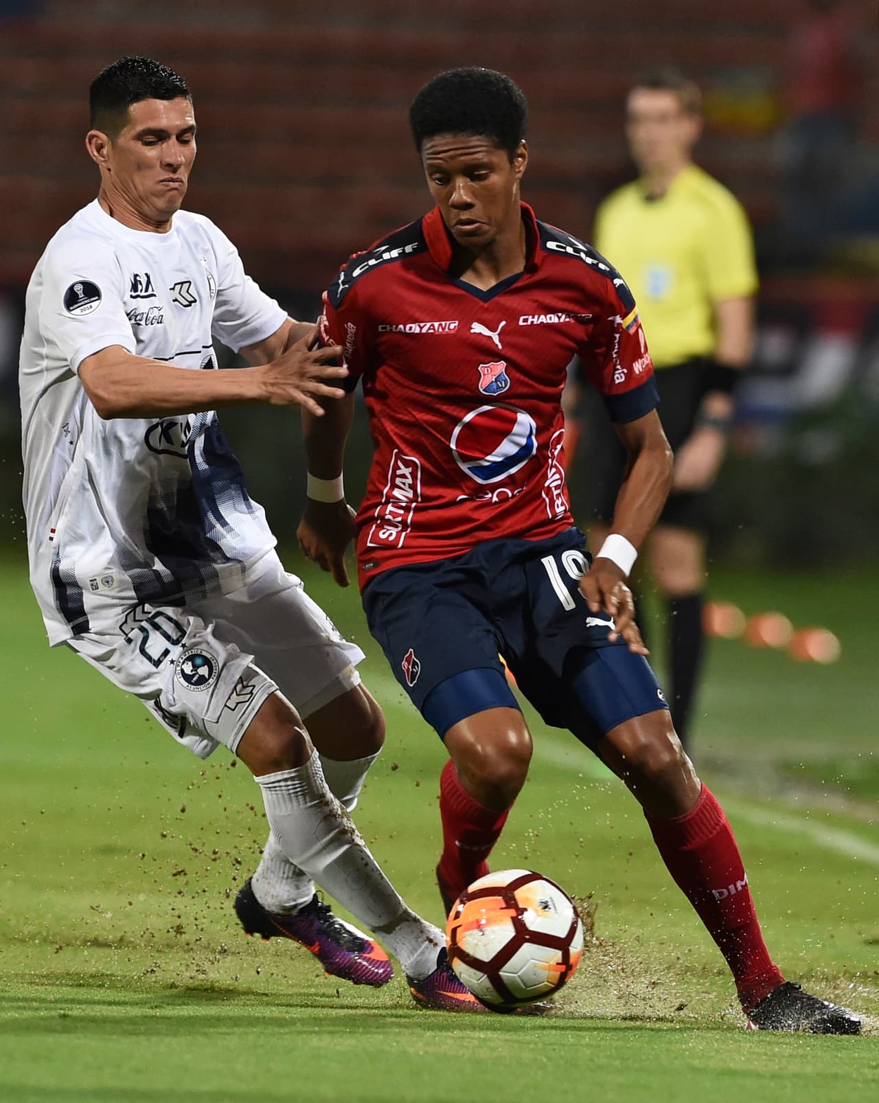 El colombiano Yairo Moreno habría sido comprado por el Club León. Segundo refuerzo desde la liga cafetera para la Fiera en este mercado.