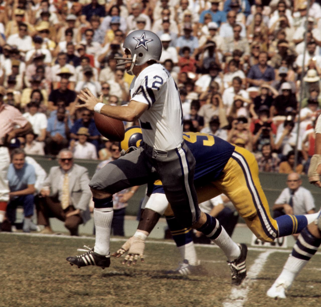 1971 Ofensiva número 1 NFL - Dallas Cowboys. Por primera vez en la historia el equipo con la mejor ofensiva se corona en el Super Bowl, edición VI.