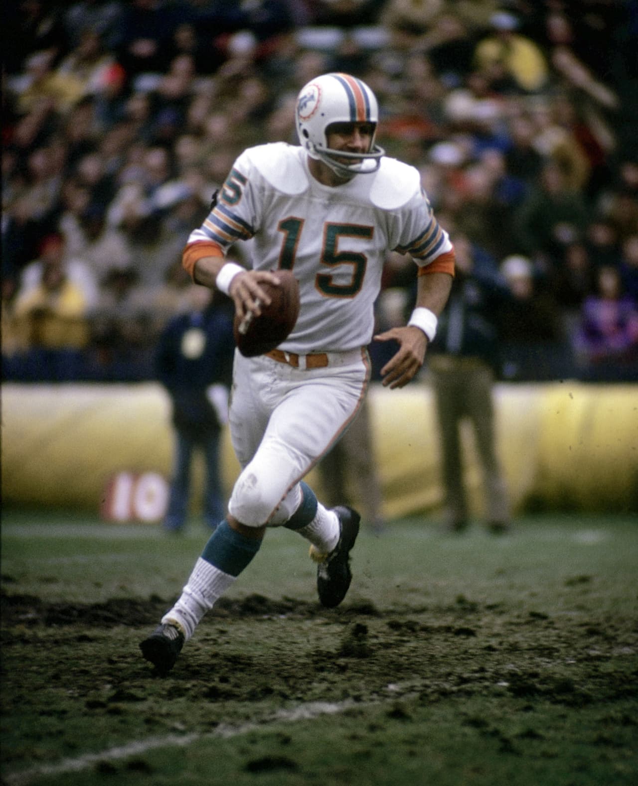 1972 Ofensiva número 1 NFL - Miami Dolphins. Segunda ocasión consecutiva que el equipo con la mejor ofensiva gana el Super Bowl, edición VII y en forma invicta.
