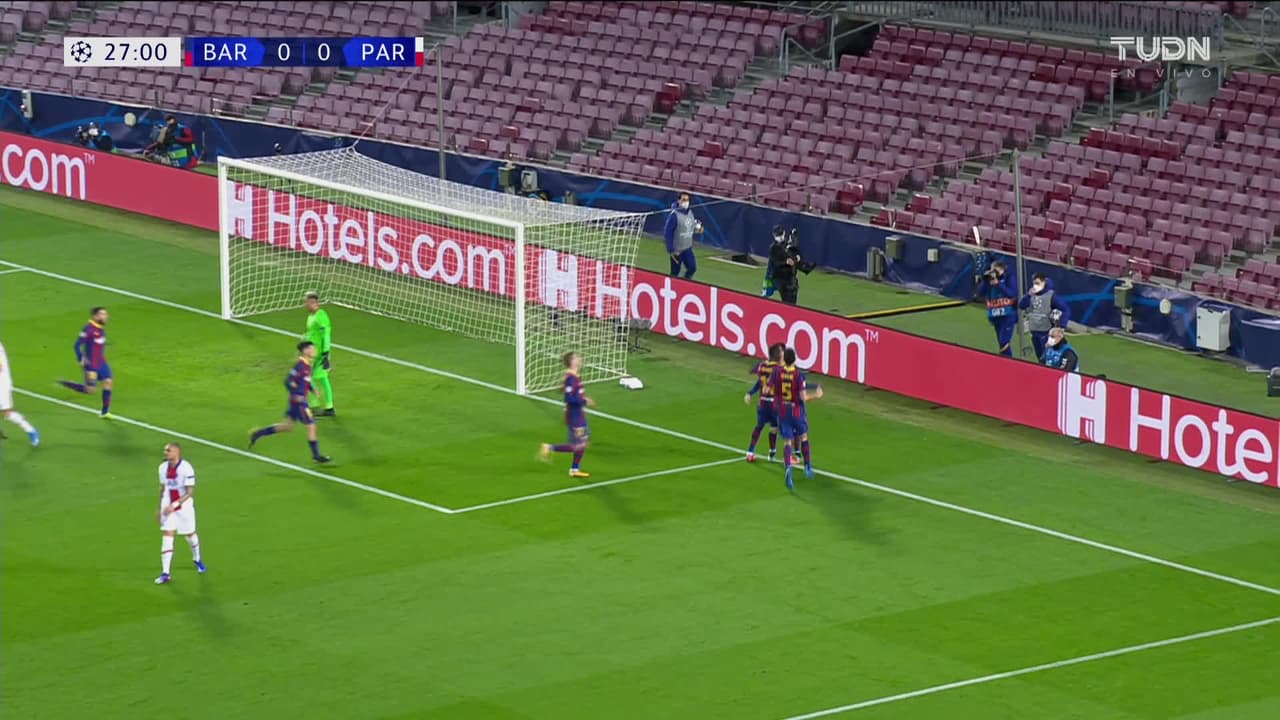 ¡GOL!  anota para FC Barcelona. Lionel Messi