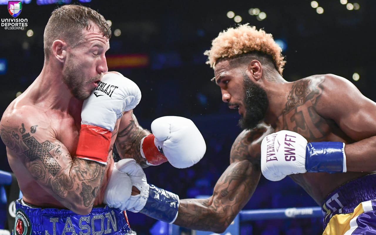 Jarrett Hurd no tuvo problemas para dominar a Jason Welborn, quien a pesar de su gran corazón terminó noqueado en el tercer episodio. Lo más relevante de la pelea fue el reto que Jermell Charlo, monarca superwélter del CMB, le lanzó arriba del ring durante la clásica entrevista al ganador