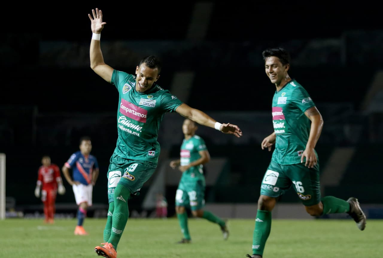 Tercer refuerzo para Chivas tras Marco Bueno y 'Gallito' Vázquez