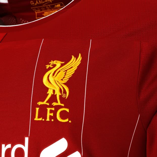 El nuevo jersey tendrá de nuevo el escudo dorado, así como el logotipo de la marca deportiva.