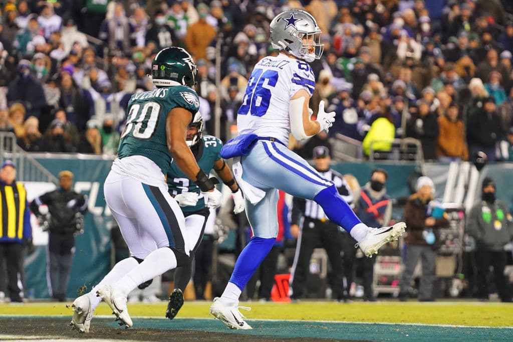 Con cinco pases de anotación, Dak Prescott se convirtió en el hombre de la noche en la victoria 51-26 a las Philadlp`hia Eagles.