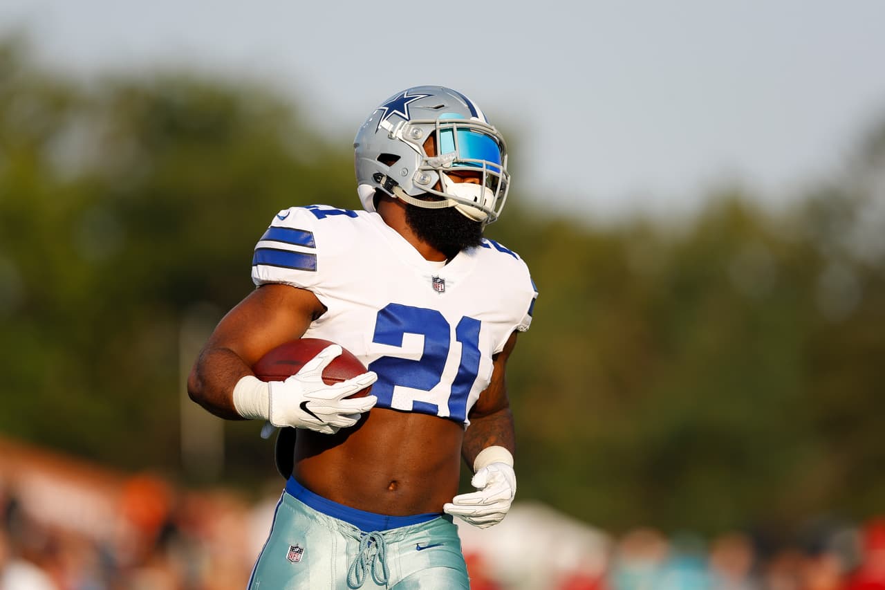 Dallas Cowboys running back Ezekiel Elliott (21) warms up prior to an NFL preseason football game against the Arizona Cardinals on Thursday, Aug. 3, 2017 in Canton, Ohio. Dallas won 20-18. (Aaron M. Sprecher via AP)