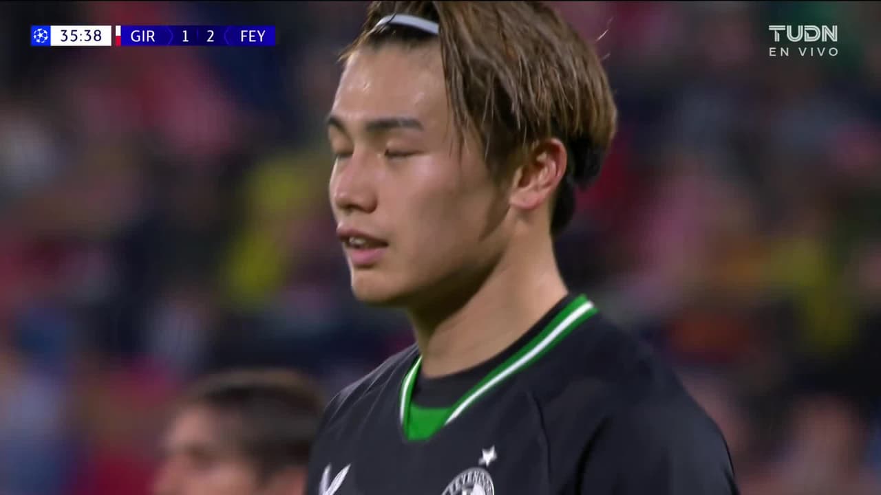 ¿Dónde estás 'Santi'? Feyenoord falla penal y la oportunidad del tercero