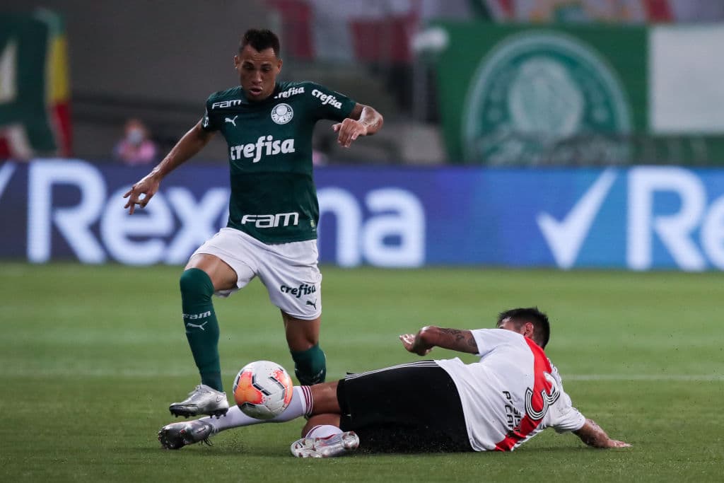 River logra vencer 0-2 al Palmeiras, pero con dos penales anulados por el VAR, los argentinos se quedaron a un gol de mandar la resolución a los penales.