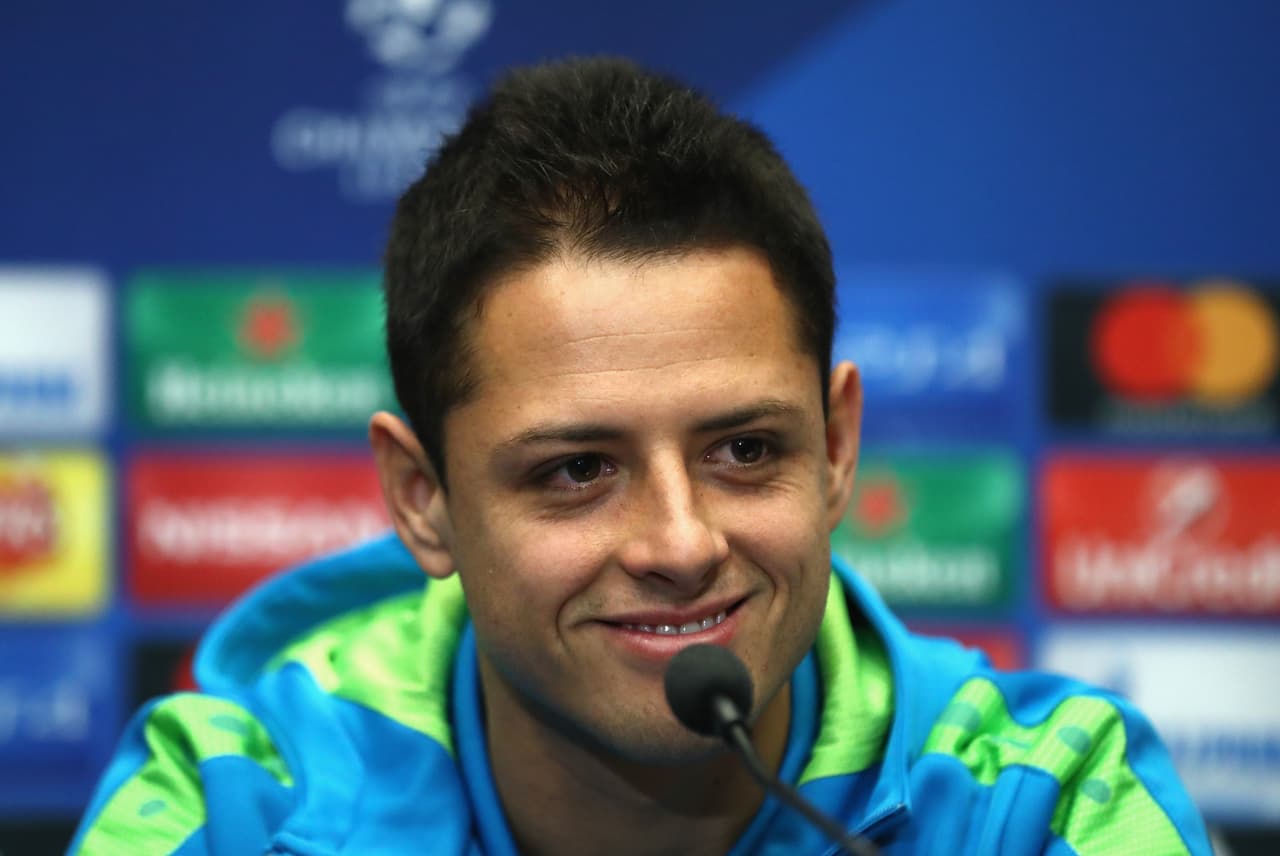 LONDON, ENGLAND - NOVEMBER 01: Javier Hernández of Bayer Leverkusen speaks to the media during the Press Conference ahead of their UEFA Champions League match against Tottenham Hotspur at Wembley Stadium on November 1, 2016 in London, England. (Photo by Clive Rose/Getty Images)