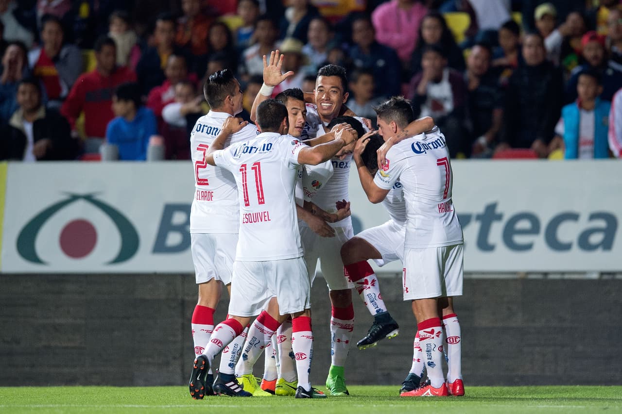 Photo during the match Morelia vs Toluca corresponding Round 7 Tournament Clausura 2017 League MX at Morelos Stadium, in the photo Foto durante el partido Morelia vs Toluca Jornada 7 correspondiente al Torneo Clausura 2017 de la Liga MX en el Estadio Morelos, en la foto: Fernando uribe Toluca 18/02/2017/MEXSPORT/Javier Ramirez