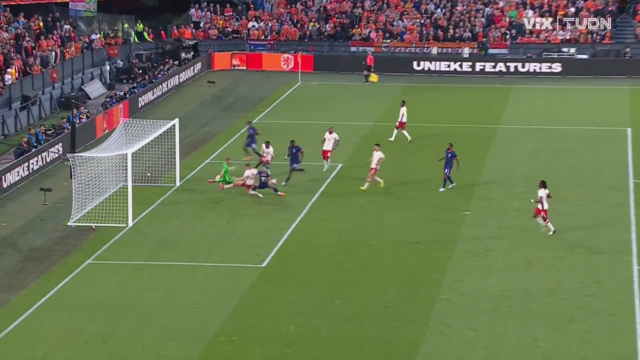 ¡Sacan en la línea! Frimpong puso en aprietos a Canadá