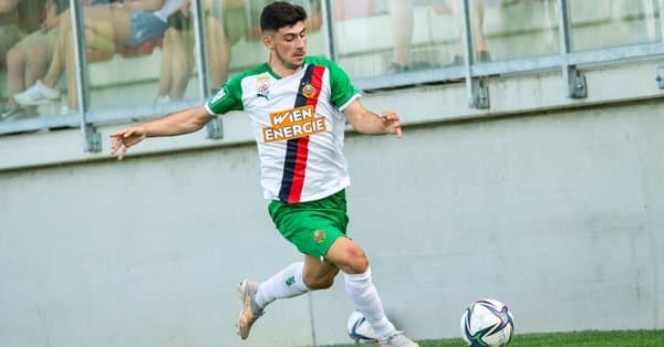 Yusuf Demir ficha con el Barcelona; lo llaman 'Messi austriaco"