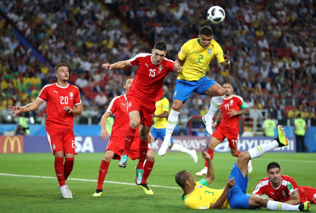 Ese fue un llamado de atención para Brasil, que al minuto 23 del segundo tiempo marcó el 2-0 por medio de Thiago Silva, de cabezazo.