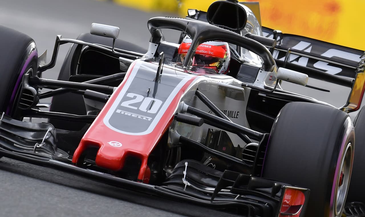 En la sexta posición estará Kevin Magnussen (Haas) tras lograr una vuelta de 1:23.187.