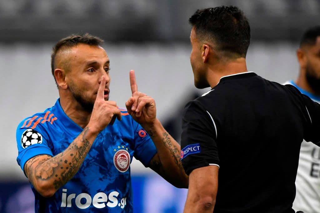 Marsella despachó 2-1 al Olympiacos en el Vélodrome. Camara (33’) abrió el marcador para los visitantes y Payet (55’, 75’) dio vuelta al marcador. Ambas escuadras compiten por conseguir un lugar en la UEFA Europa League.