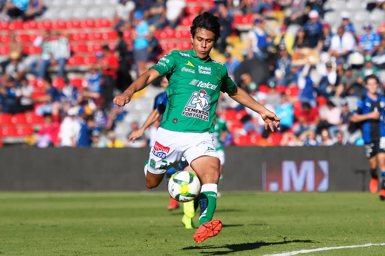 Al reanudarse la segunda mitad, apenas transcurridos siete minutos, La Fiera asestaría el golpe de 'muerte' para unos Gallos Blancos que parecía tenían fiebre aviar.