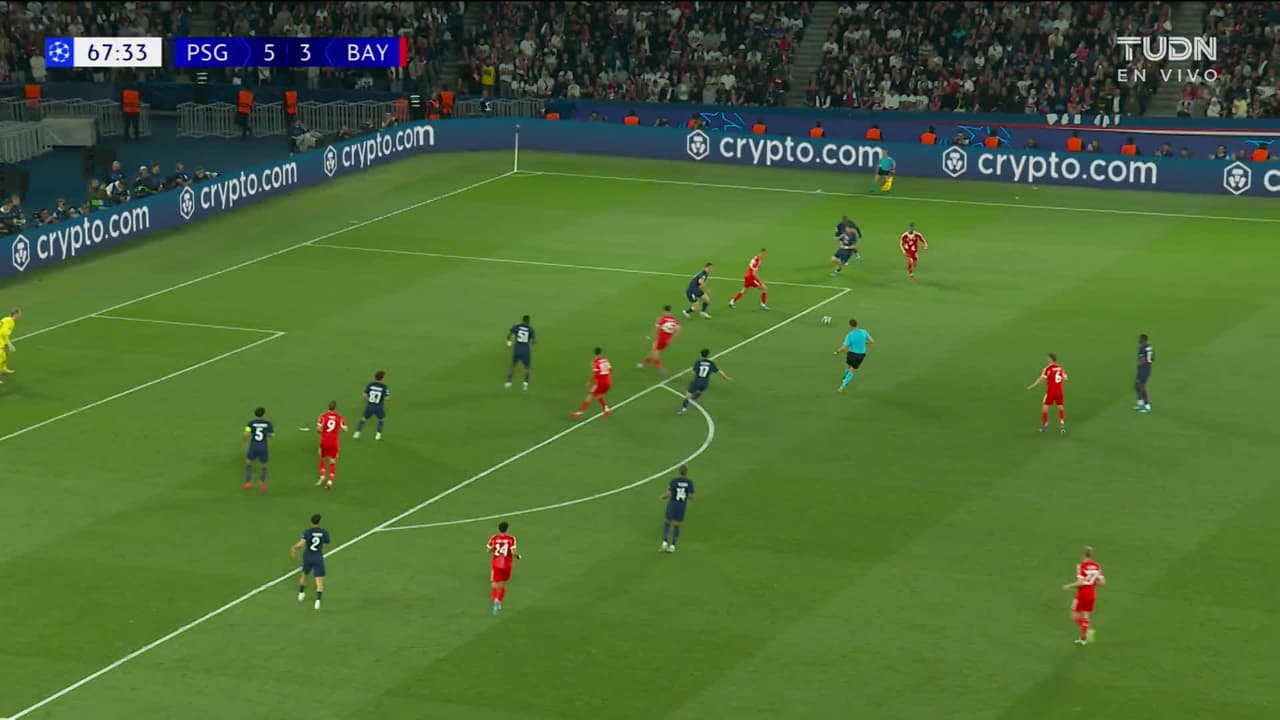 ¡GOL!  anota para FC Bayern München. Luis Díaz