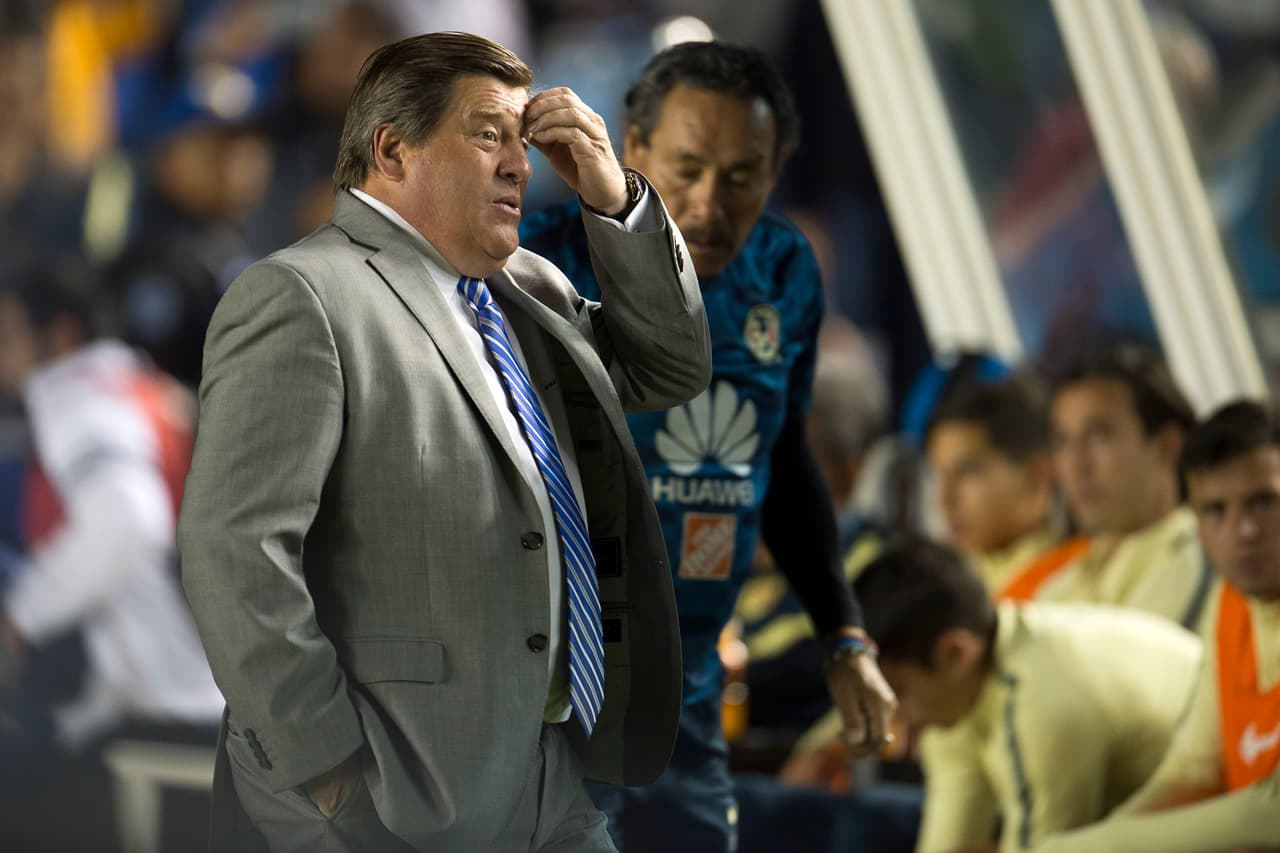 En ese mismo penalti, el arquero Jesús Corona se adelantó más de lo legal en el remate que al final le atajó a Oribe Peralta, en el empate sin goles en el juego de ida.