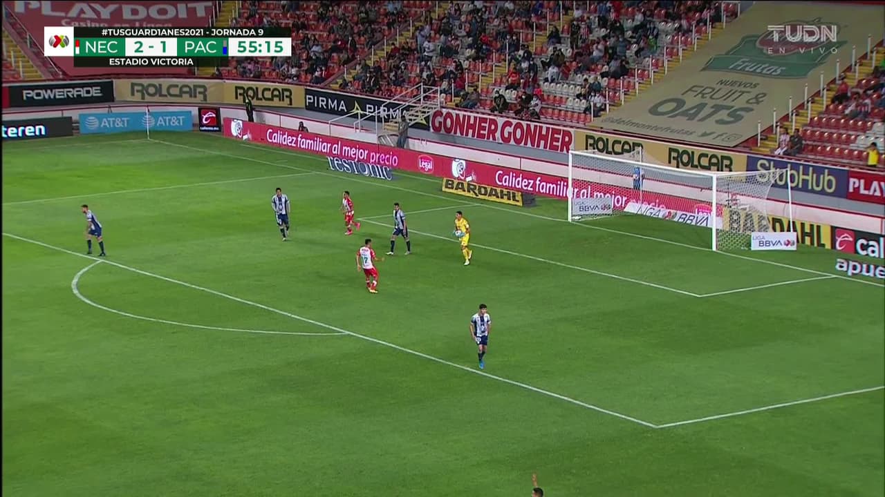 ¡TIRO ATAJADO! disparo por Maximiliano Salas.