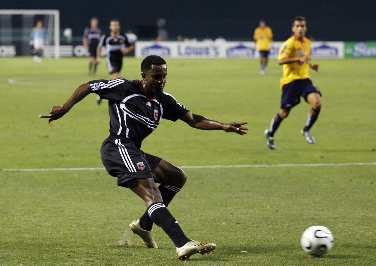 Al año siguiente, otro jugador del equipo de la capital estadounidense fue el premiado: el delantero brasileño Luciano Emilio. (USA Today Images)