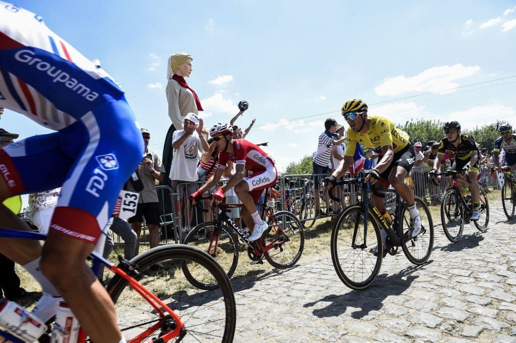 Los 21 kilómetros de pavé estuvieron divididos en 15 tramos diferentes por lo que no se trató de la misma calidad de piso en todo el trayecto.