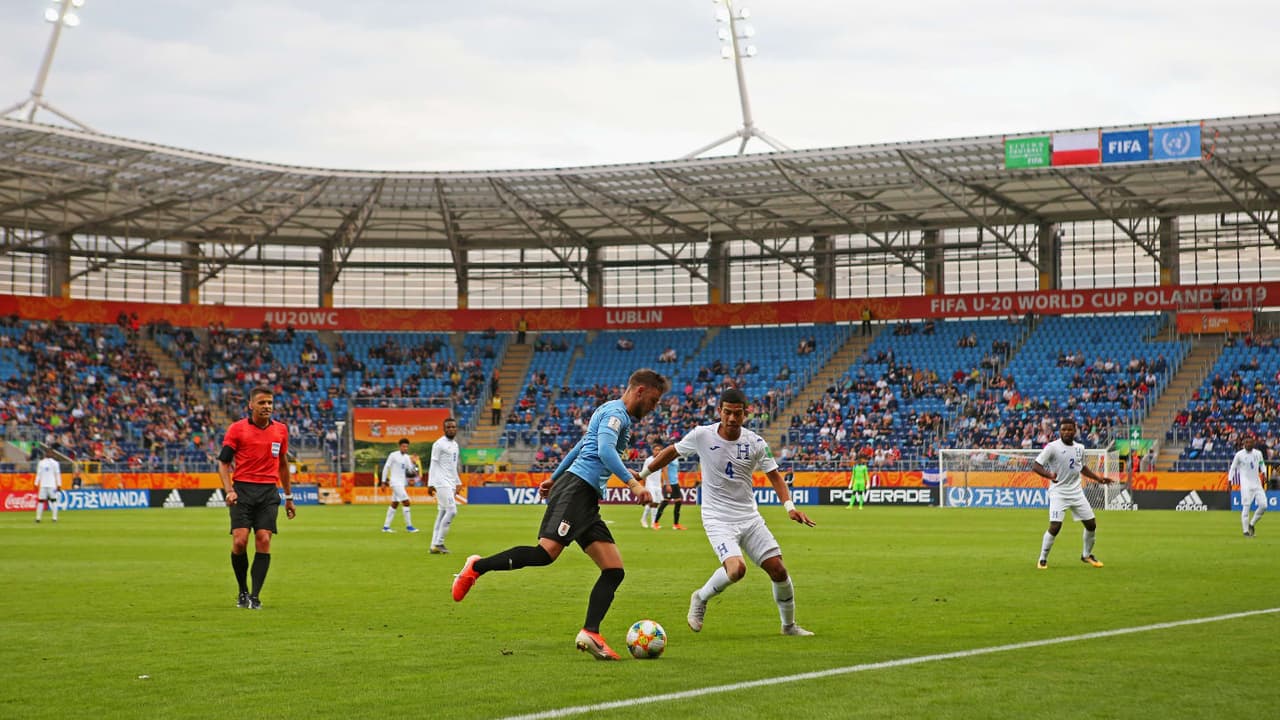 En cotejo latino, por el Grupo C, en la sede de Lublin se enfrentaron las selecciones de Honduras y Uruguay.
