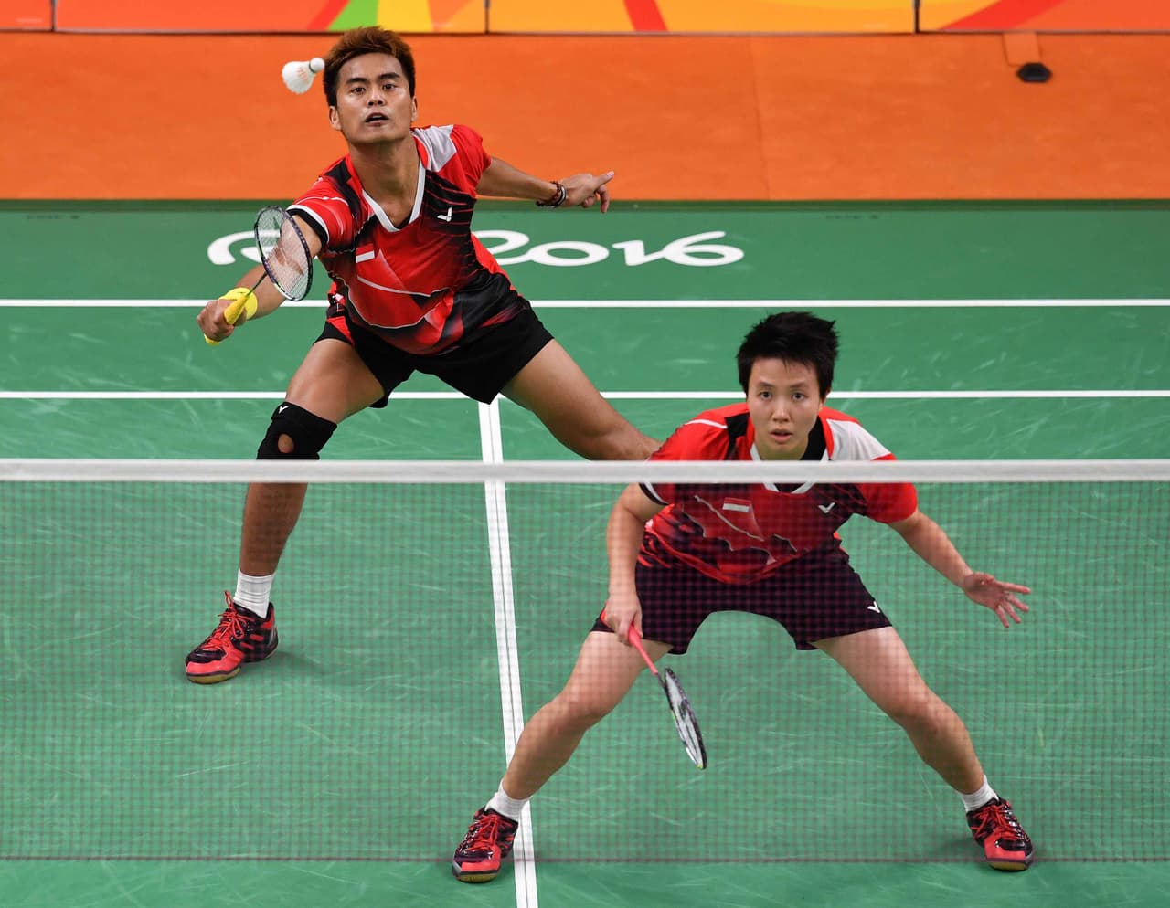 La pareja indonesia conformada por Liliyana Natsir y Tontowi Ahmad ganaron la medalla de oro de los Juegos Olímpicos Río Janeiro 2016, en la modalidad de dobles mixtos de la disciplina del bádminton.