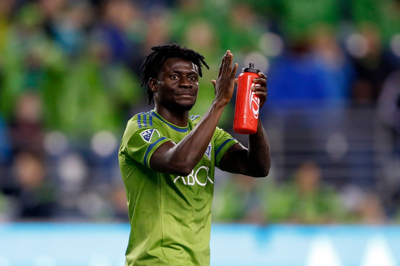 6) OBAFEMI MARTINS | Silencioso fuera del campo, pero el que más ruido genera dentro de las canchas. El nigeriano de Seattle Sounders es uno de los ídolos del club.