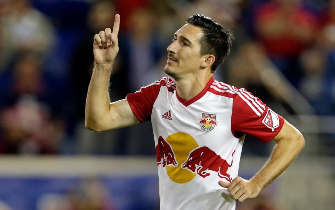 20) SACHA KLJESTAN | El mediocampista se ha convertido en uno de los líderes en el vestuario de los New York Red Bulls.