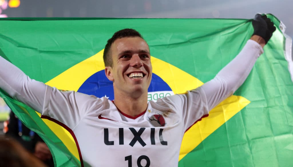 Leo Silva y Serginho son dos jugadores brasileños que marcan una diferencia en este Kashima, añadiendo un estilo diferente.