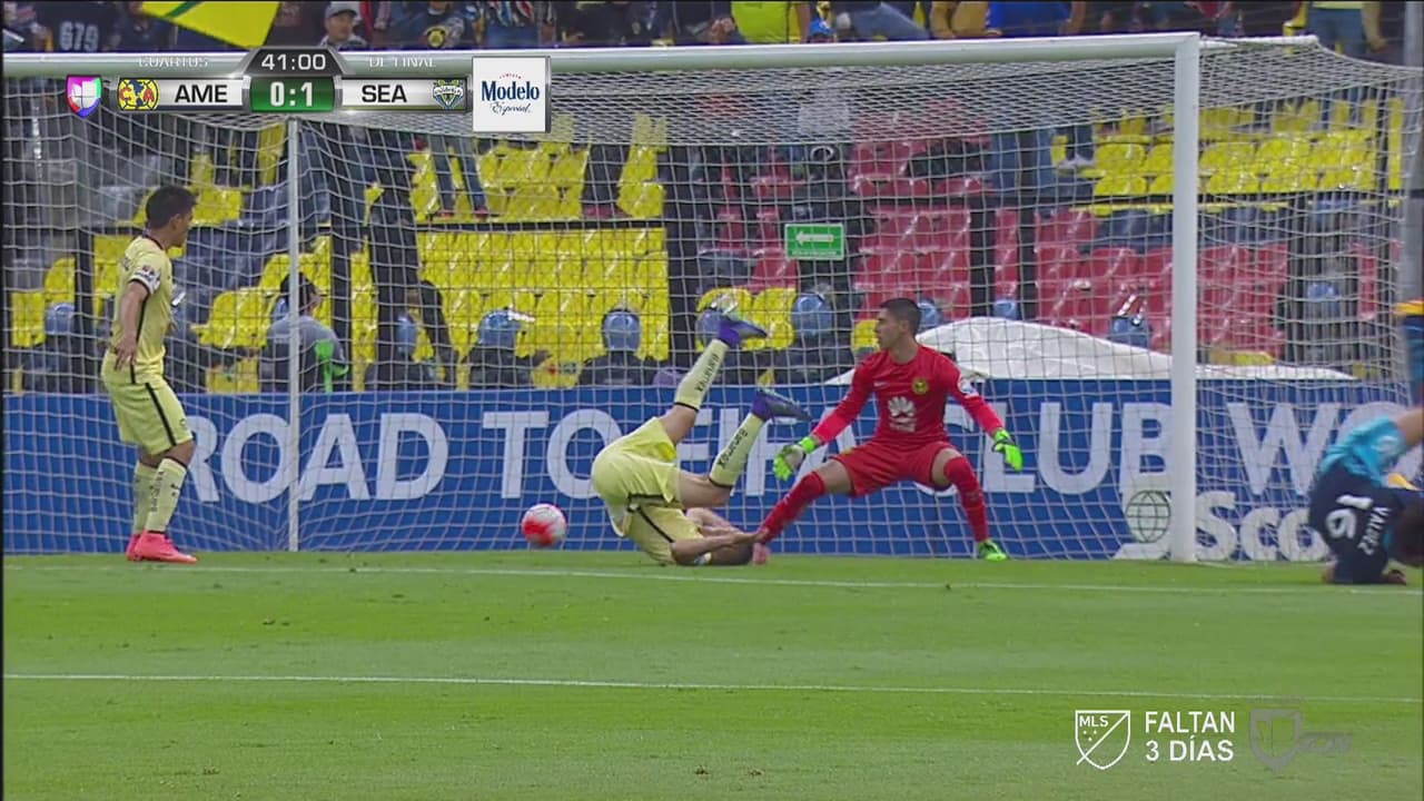 Pablo Aguilar tiene mala suerte y anota gol en contra