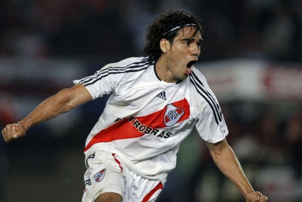 El conjunto millonario desea al colombiano.